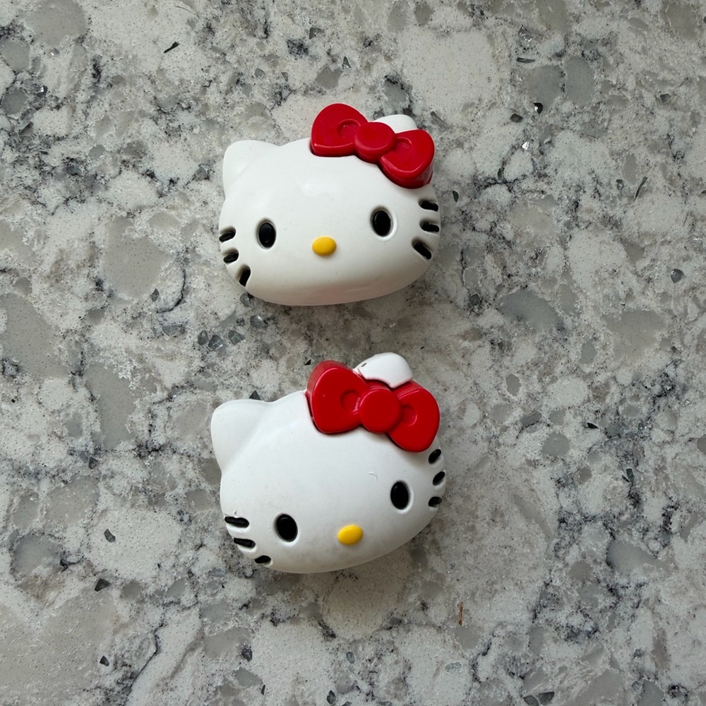 Hello Kitty Croc Charms Jibbitz – Set of 2 – Cute Red Bow